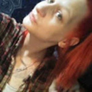 Meet your Posher, Caitlin